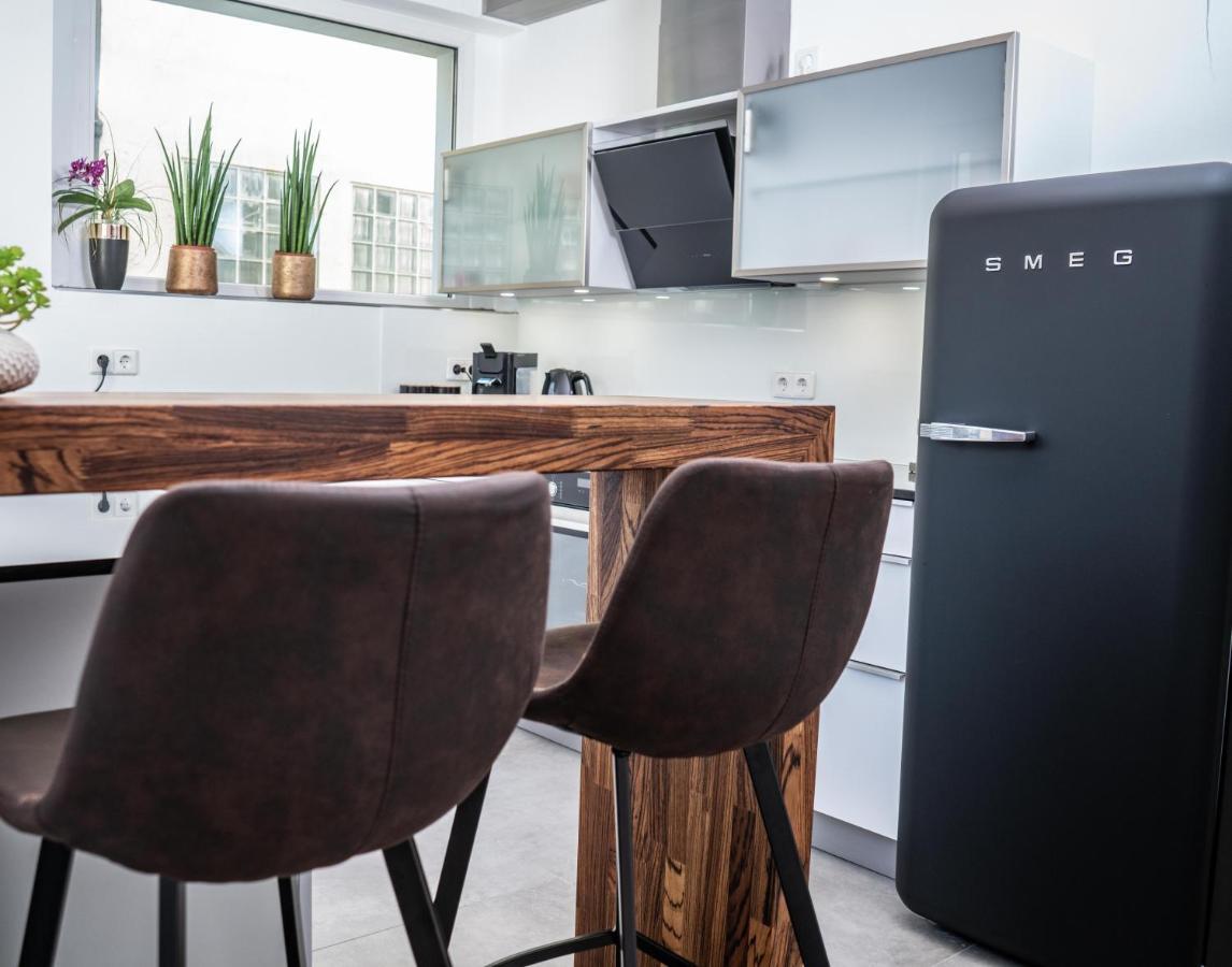 City Wohnung K2 Klimatisiert Friedrichshafen Bagian luar foto