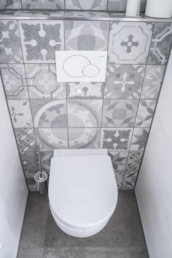 City Wohnung K2 Klimatisiert Friedrichshafen Bagian luar foto
